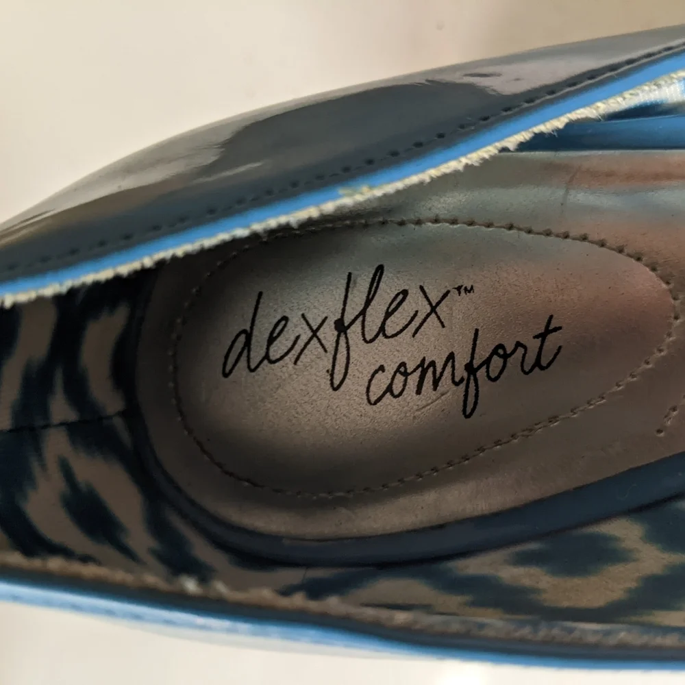 Dexflex Comfort Women's Blue Peep Toe Platform Wedge Sandals Size 7W